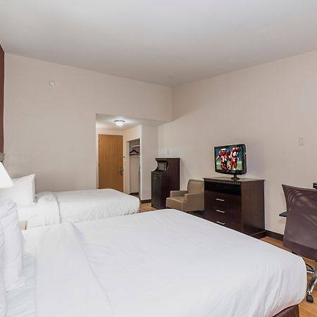 Red Roof Inn & Suites Mt Holly - Mcguire Afb Westampton Eksteriør billede