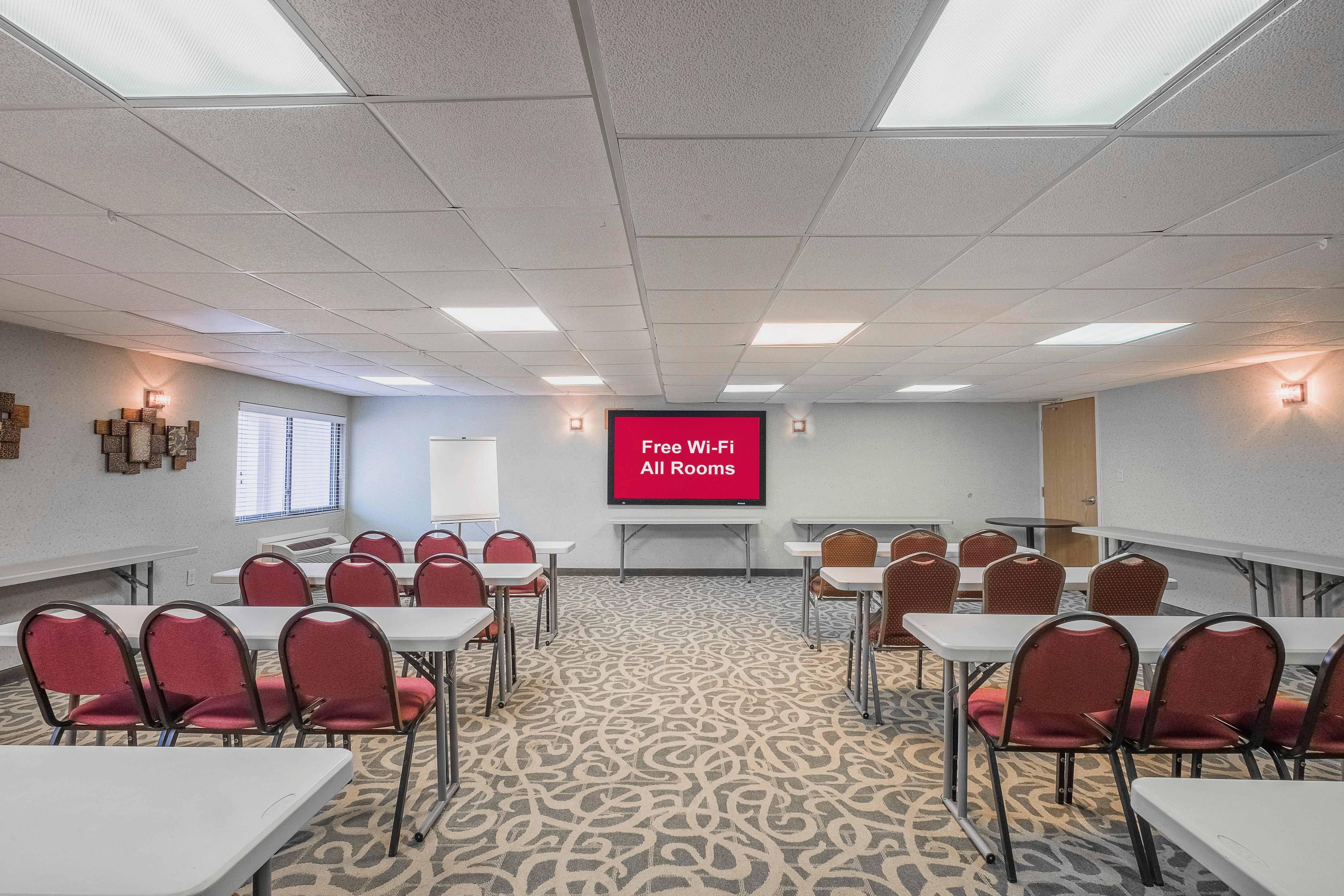 Red Roof Inn & Suites Mt Holly - Mcguire Afb Westampton Eksteriør billede